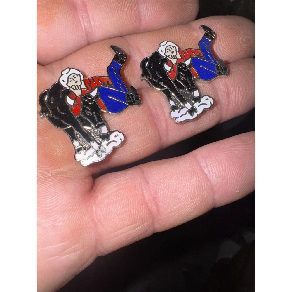 2pcs Vintage Rodeo Cattle Wrestler Cowboy Pins Buying Two